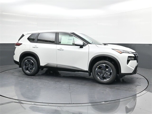 2026 Nissan Rogue SV photo 3