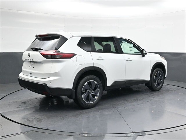 2026 Nissan Rogue SV photo 4
