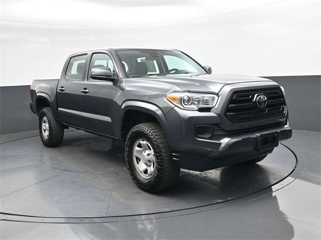 2018 Toyota Tacoma SR V6 photo 2