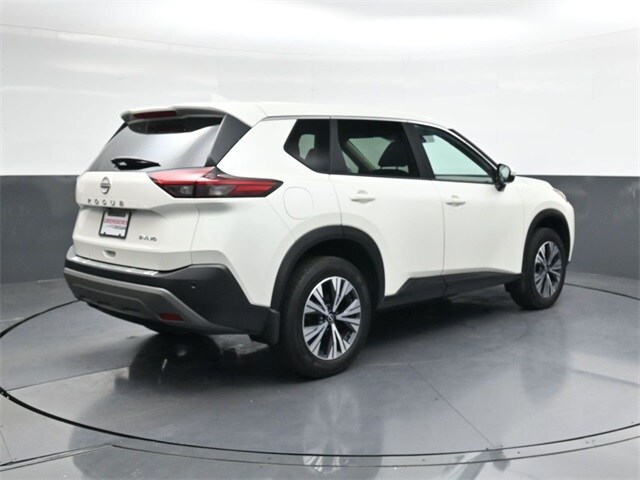 2023 Nissan Rogue SV photo 3