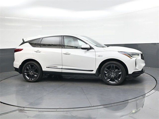 2022 Acura RDX A-Spec photo 3