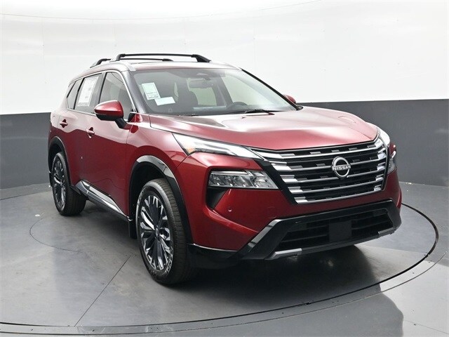 2026 Nissan Rogue Platinum photo 2