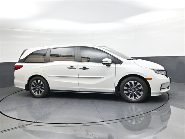 2021 Honda Odyssey EX-L photo 3