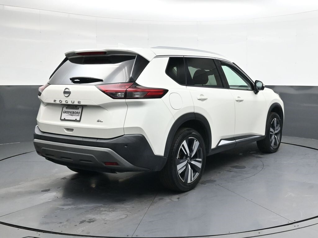 2021 Nissan Rogue SL photo 2