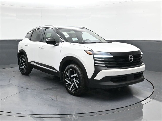 2025 Nissan Kicks SV photo 2