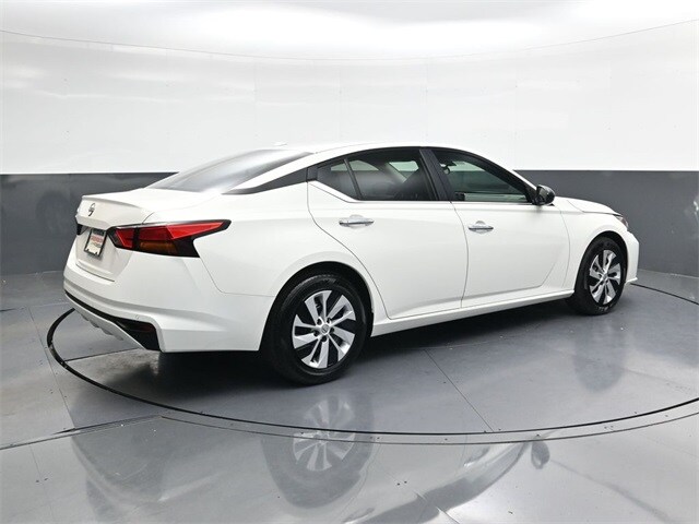2025 Nissan Altima S photo 3