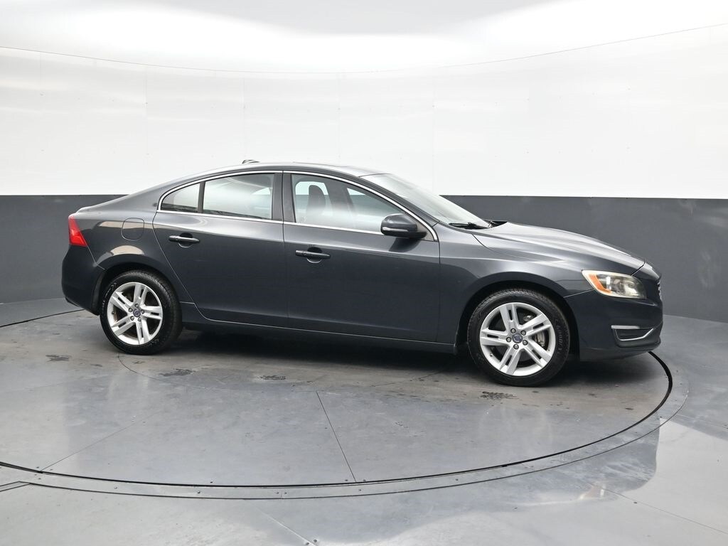 2014 Volvo S60 T5 photo 2