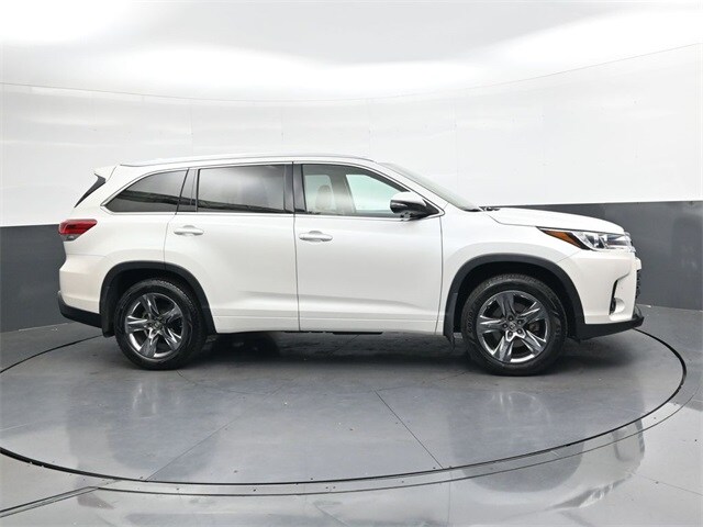 2018 Toyota Highlander Limited photo 3