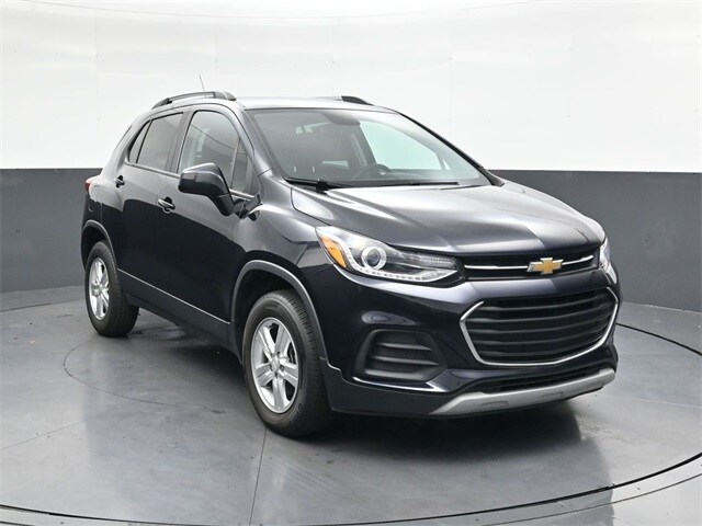 2021 Chevrolet Trax LT photo 2
