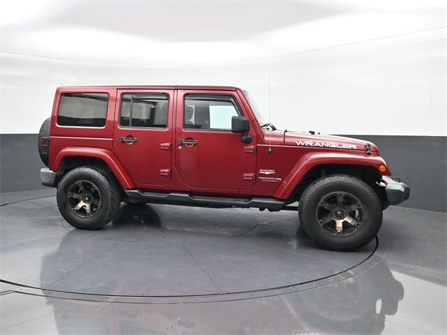 2012 Jeep Wrangler Unlimited Sahara photo 2