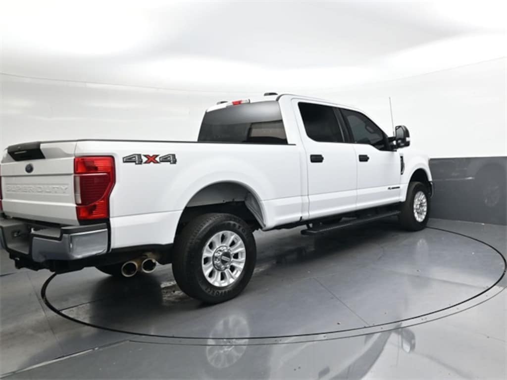 Used 2022 Ford F-250  Truck Crew Cab