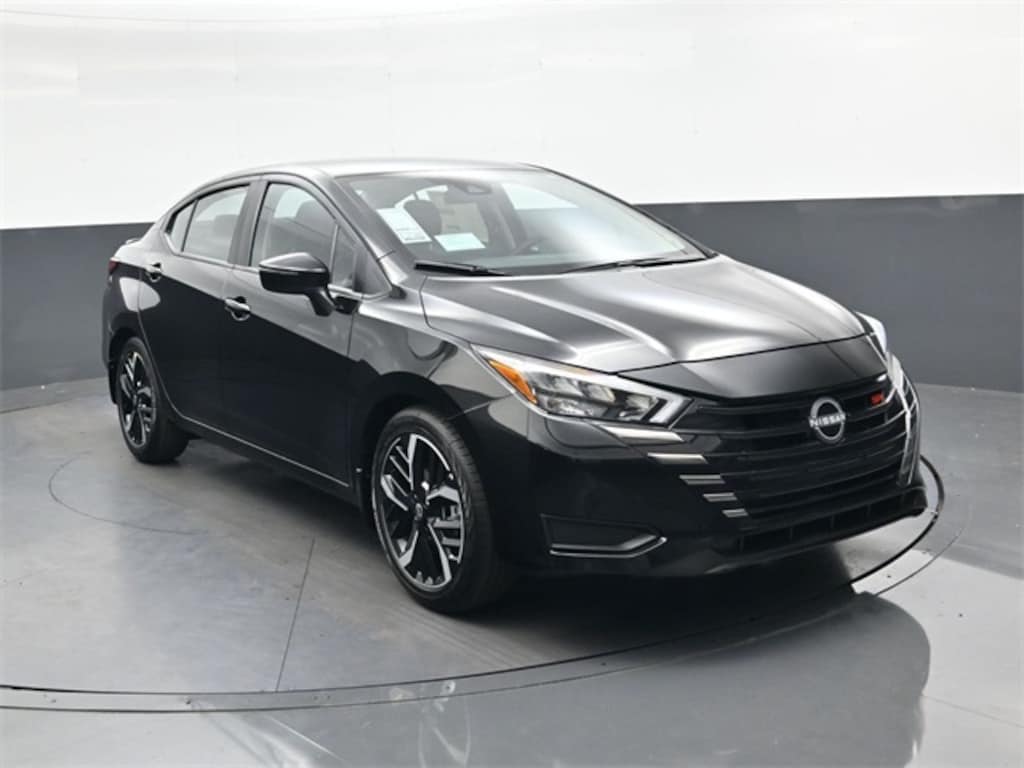 New 2025 Nissan Versa 1.6 SR Sedan
