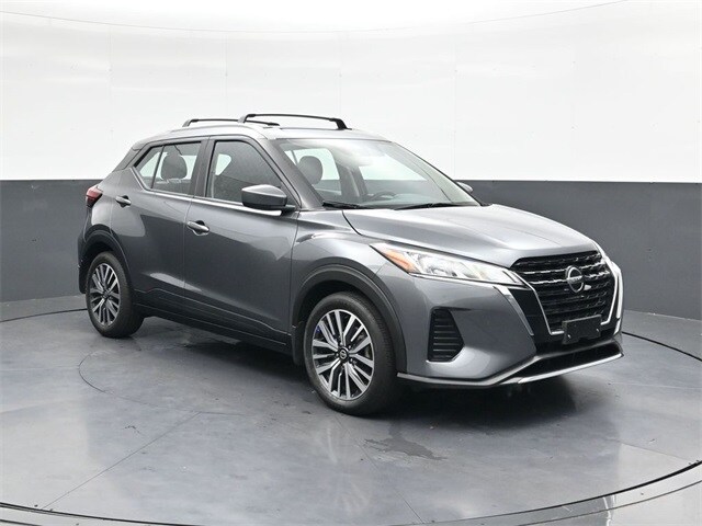 2021 Nissan Kicks SV photo 2