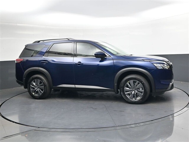 2025 Nissan Pathfinder SV photo 3