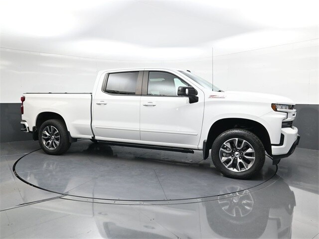 2021 Chevrolet Silverado 1500 RST photo 3