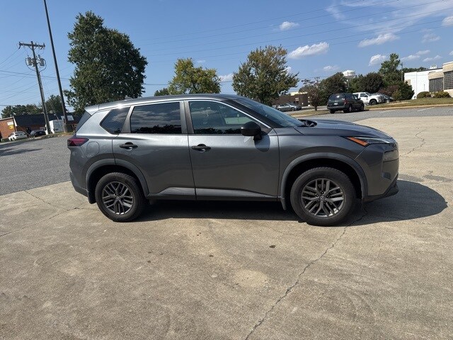2021 Nissan Rogue S photo 3