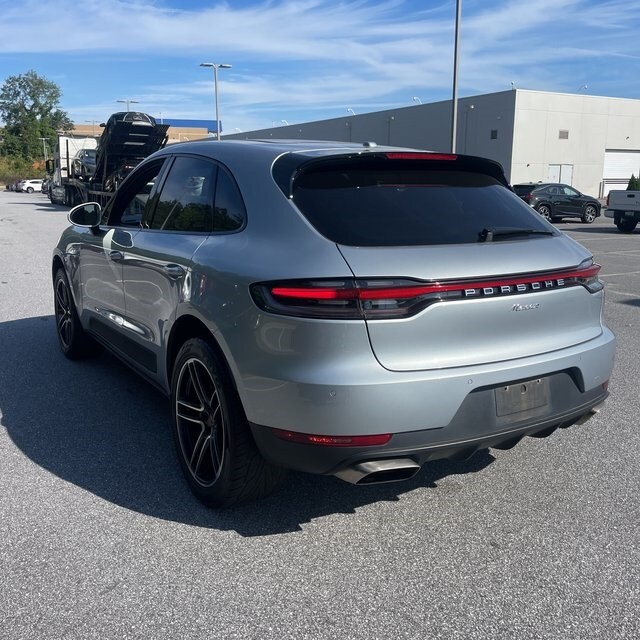 2020 Porsche Macan Base photo 3