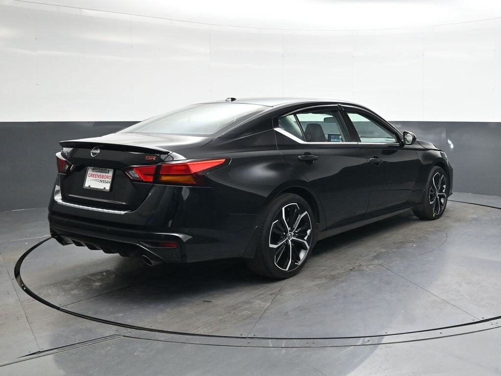 2023 Nissan Altima 2.5 SR photo 3