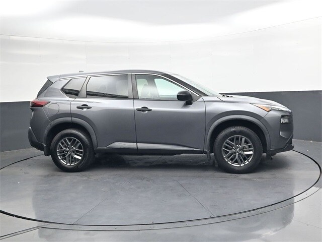 2021 Nissan Rogue S photo 3
