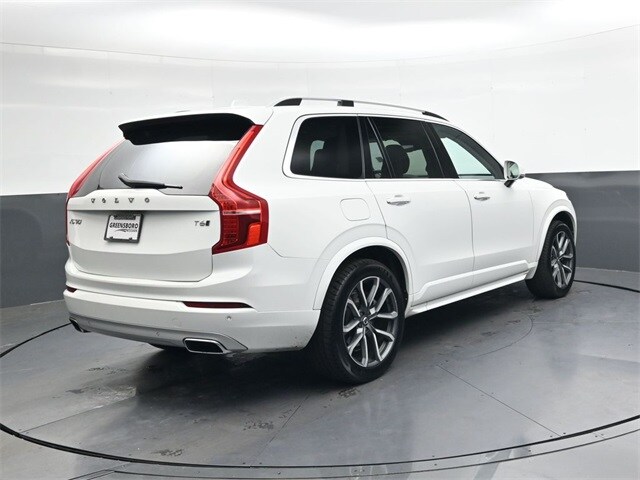 2017 Volvo XC90 T6 AWD Momentum photo 4