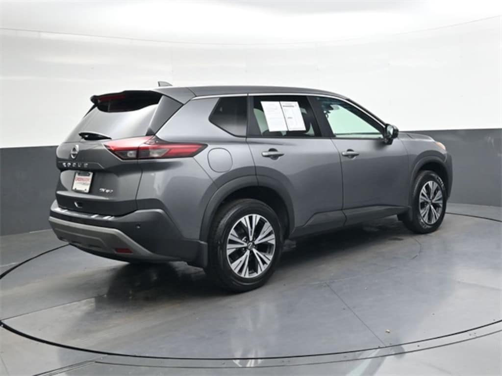 Used 2022 Nissan Rogue SV SUV