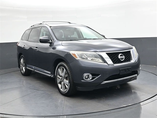 Used 2014 Nissan Pathfinder Platinum with VIN 5N1AR2MM2EC646743 for sale in Greensboro, NC