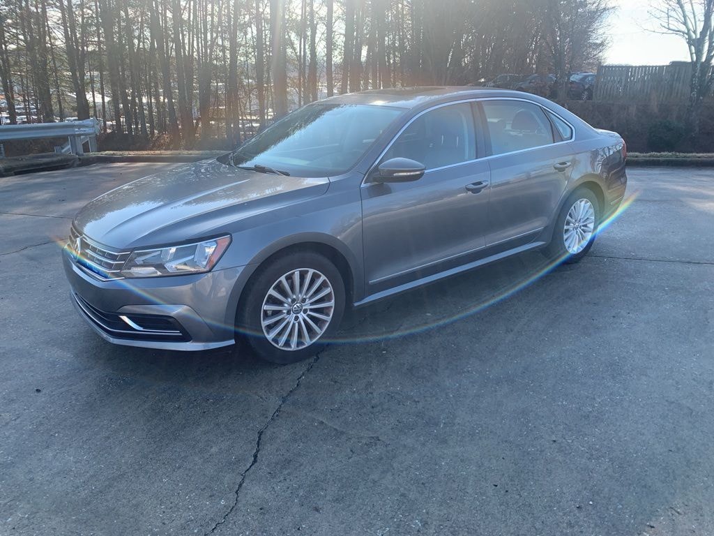 Used 2016 Volkswagen Passat 1.8T SE Sedan