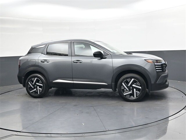 2026 Nissan Kicks SV photo 3