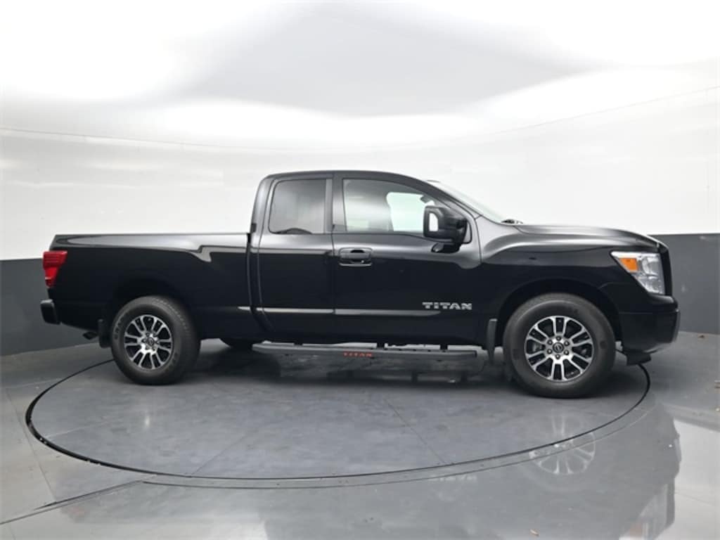 Used 2024 Nissan Titan SV Truck King Cab
