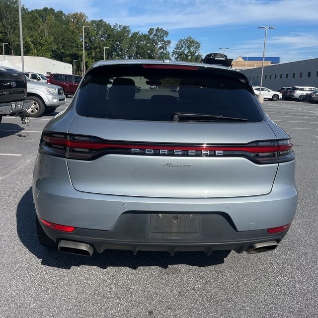 2020 Porsche Macan Base photo 2