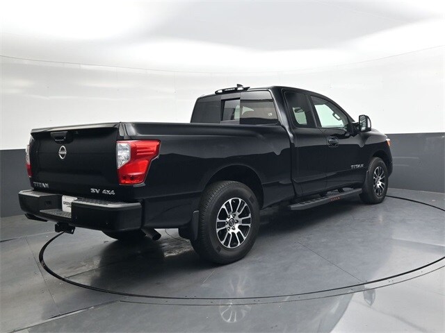 2024 Nissan Titan SV photo 4