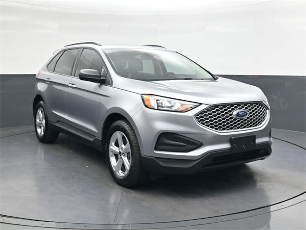Used 2024 Ford Edge SE SUV