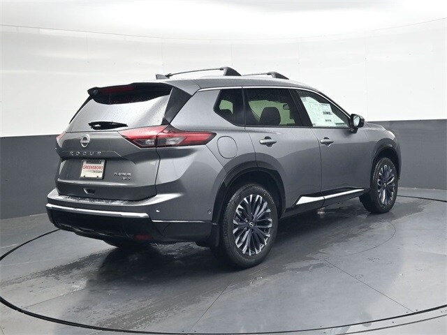 2026 Nissan Rogue Platinum photo 4