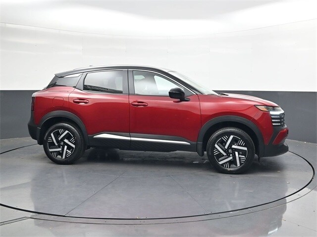 2026 Nissan Kicks SV photo 2