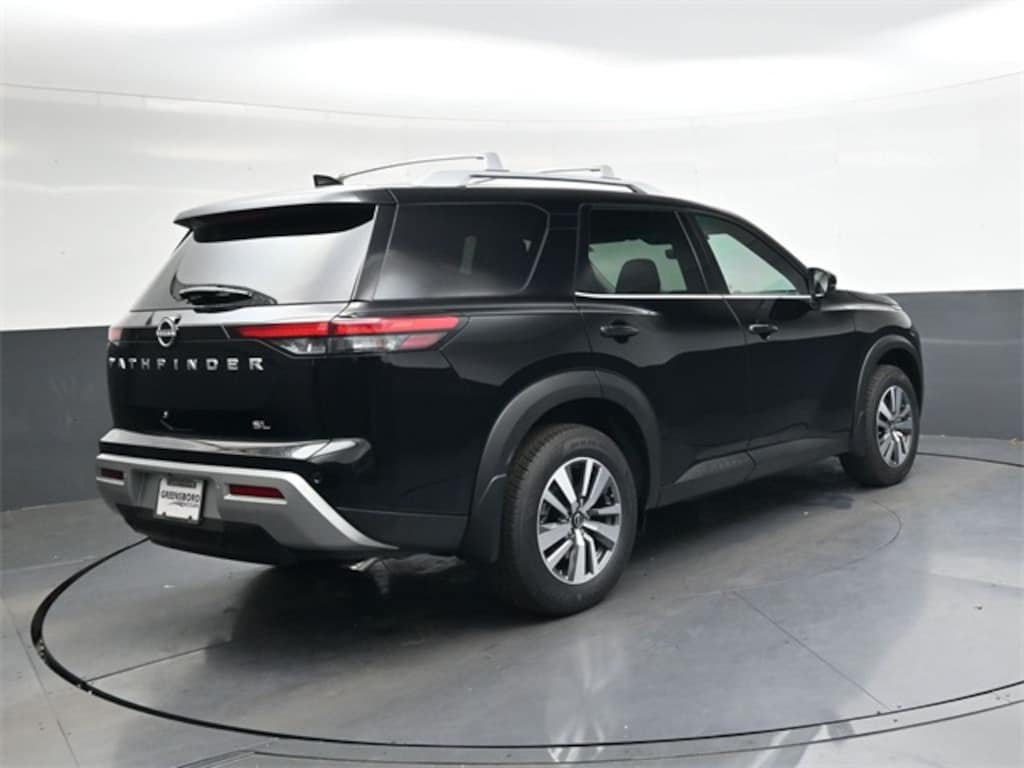New 2025 Nissan Pathfinder SL SUV