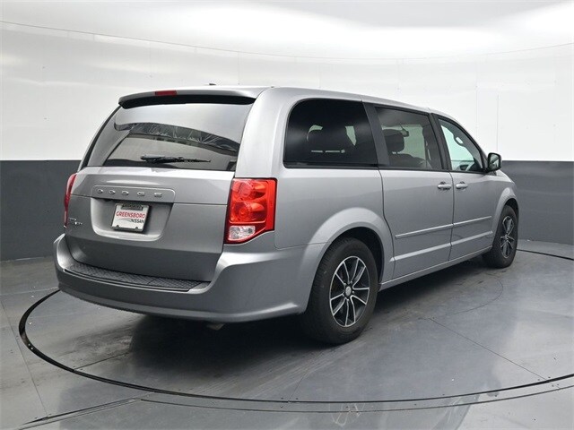 2016 Dodge Grand Caravan SE photo 4