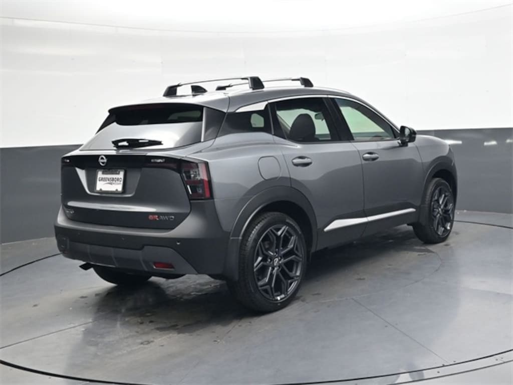 New 2026 Nissan Kicks SR SUV