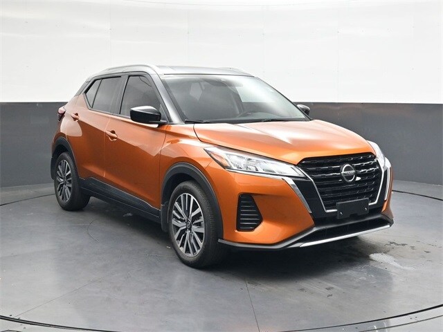 2021 Nissan Kicks SV photo 2