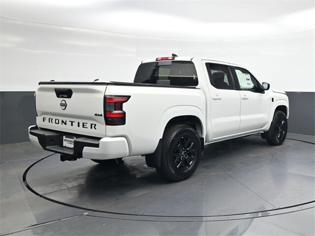 2026 Nissan Frontier SV photo 3