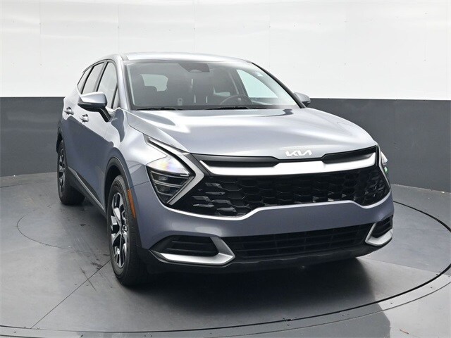 2024 Kia Sportage EX photo 2