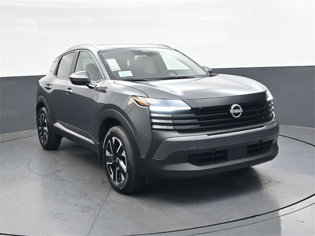 2025 Nissan Kicks SV photo 2