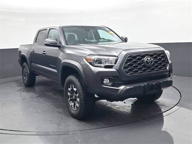 2020 Toyota Tacoma TRD Off-Road V6 photo 2