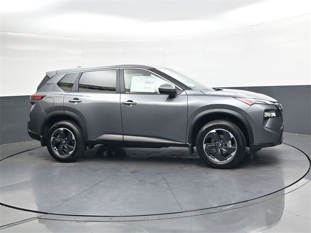 2026 Nissan Rogue SV photo 3