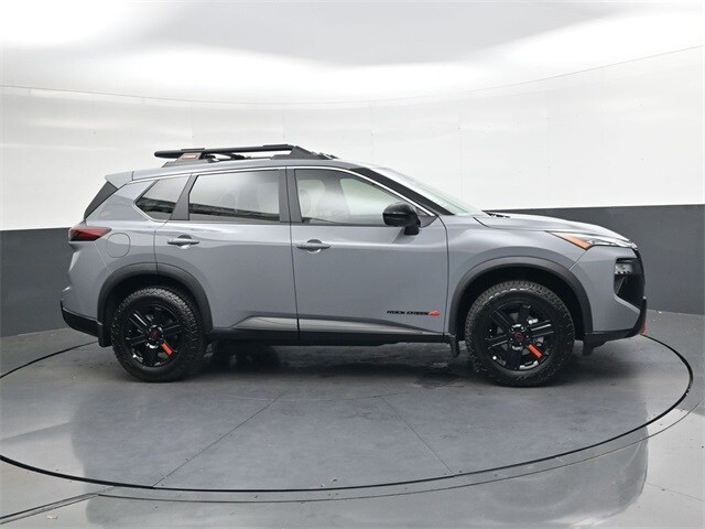 2026 Nissan Rogue SV photo 3