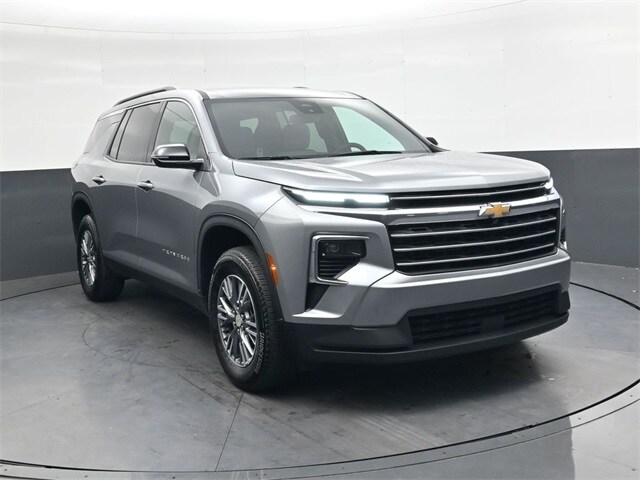2025 Chevrolet Traverse 1LT photo 2