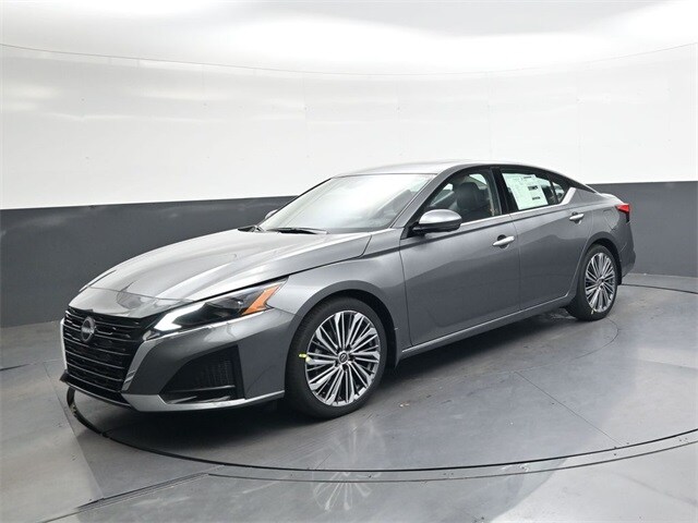 2025 Nissan Altima 2.5 SL photo 4