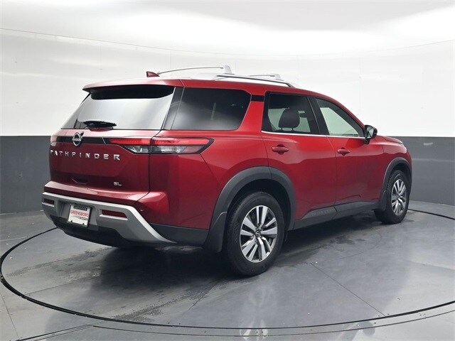 2023 Nissan Pathfinder SL photo 4