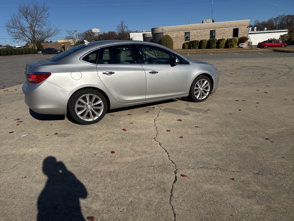 2012 Buick Verano Convenience photo 3