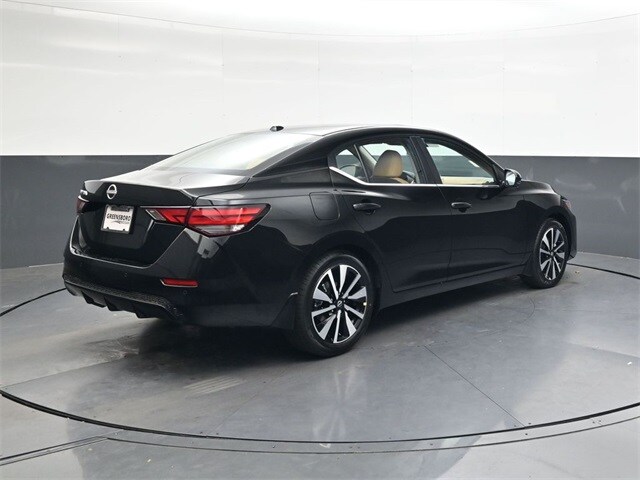 2025 Nissan Sentra SV photo 4