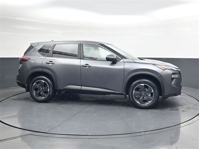 2026 Nissan Rogue SV photo 3